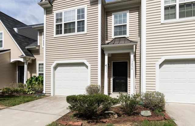 13236 Erwin Road Gallery 3