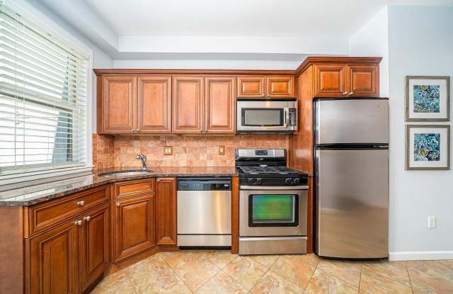 60 MADISON ST photos photos