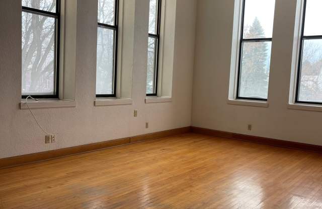 207 East Irving Avenue - 202 photos photos