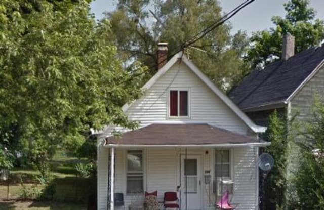 2013 W Ann St A - 2013 West Ann Street, Peoria, IL 61605