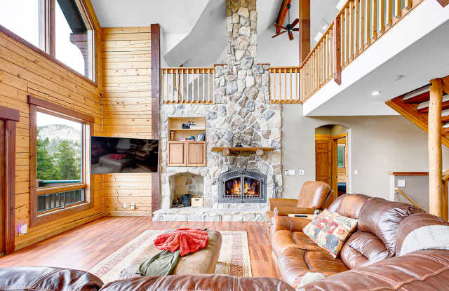 785 Warren Gulch Road Gallery 4