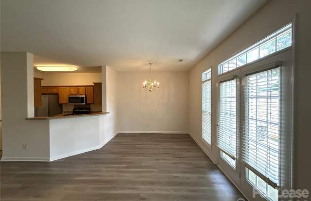 4606 Kingsland Court Gallery 3