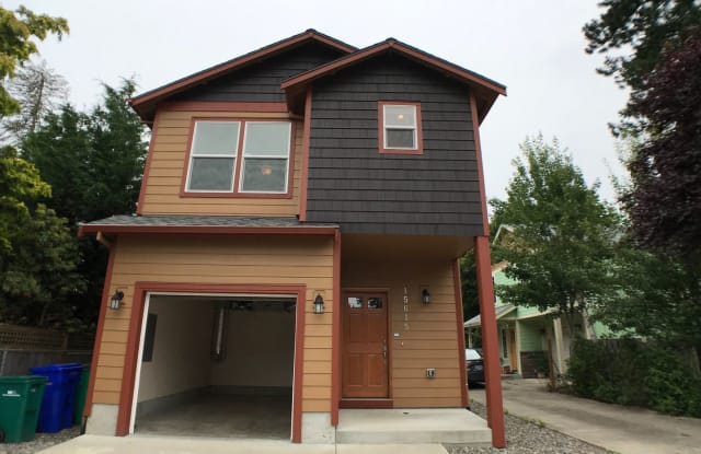 15615 SE Caruthers Court - 15615 Southeast Caruthers Court, Portland, OR 97233