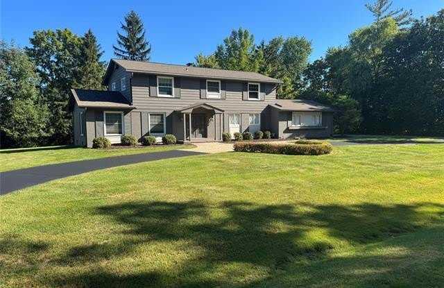 3200 Hartslock Woods Drive photos photos
