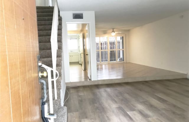 12951 Riverside Drive - 12951 Riverside Drive, Los Angeles, CA 91423