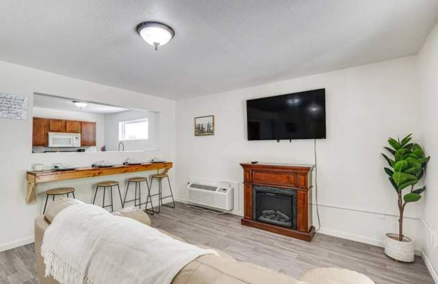 3101 Bagnell Dam Blvd — Lake Ozark, MO photos photos