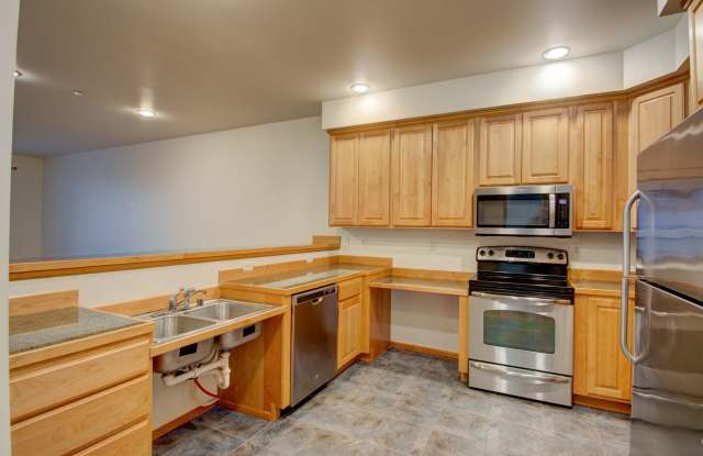 Spacious 2 Bed 2 Bath Condo with Private Balcony photos photos Spacious 2 Bed 2 Bath Condo with Private Balcony photos photos