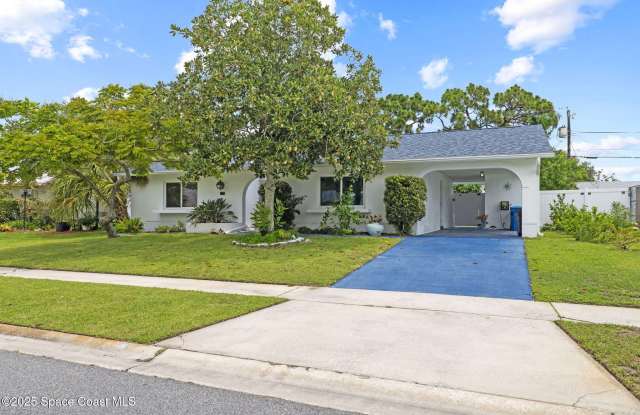 761 Burman Lane NE photos photos