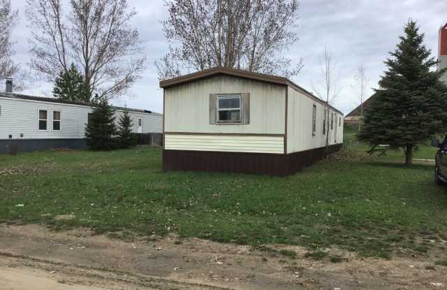 Introducing our newly redone 3 Bedroom, 2 Bath trailer home in Rugby, ND! Gallery 2
