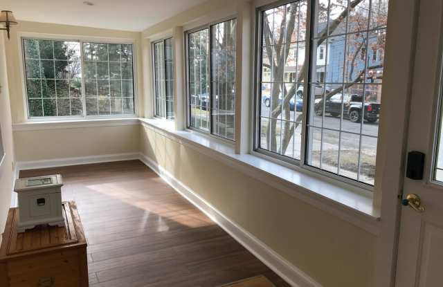 106 ALBANY AVENUE Gallery 3