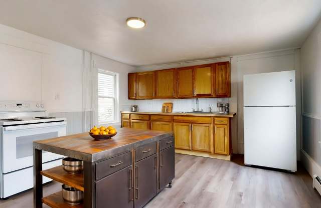 9 Riverbank Court - A Gallery 2