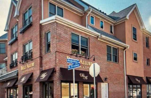 112 N Broadway photos photos