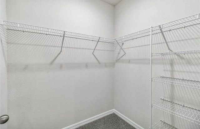 4007 BLUE BANKS LANE Gallery 4
