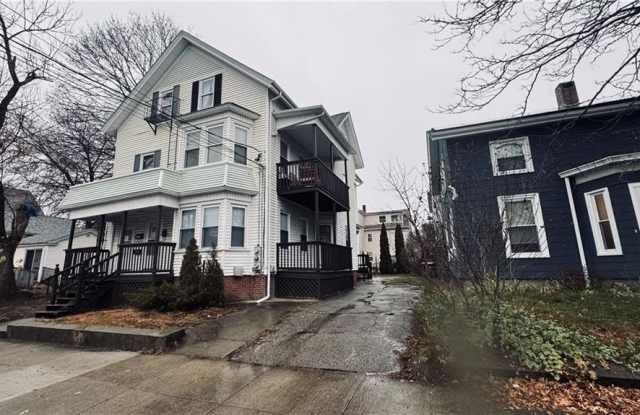 150 East Street unit: 3 photos photos