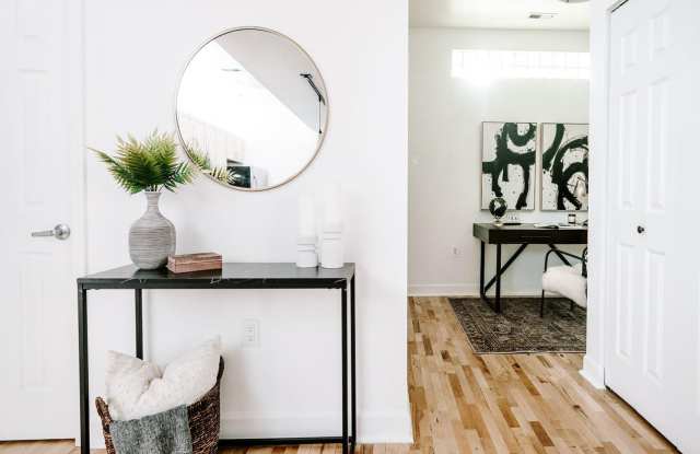 2560 17th St Unit 104 Gallery 2