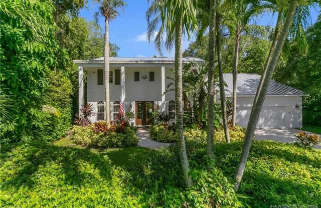 16 Ridgeview Road N photos photos