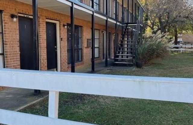 233 W Ocean View Avenue - 233 West Ocean View Avenue, Norfolk, VA 23503