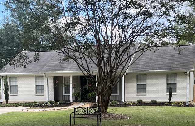 72326 Forest Drive Gallery 1