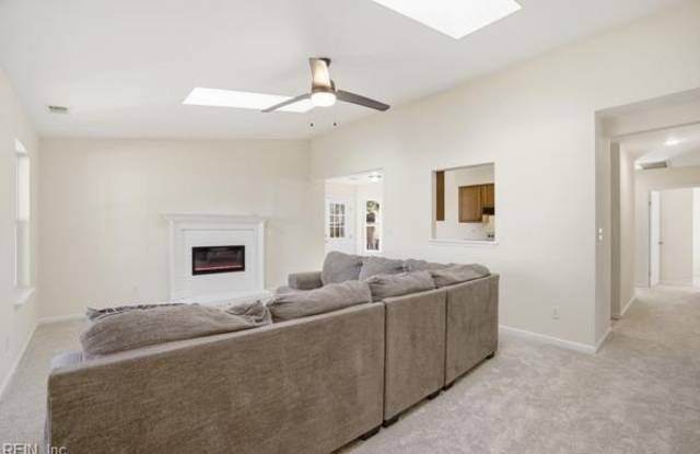 1817 Riddle Avenue Gallery 4
