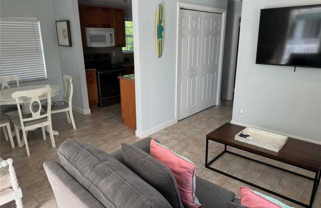 65 Ne 24th St photos photos