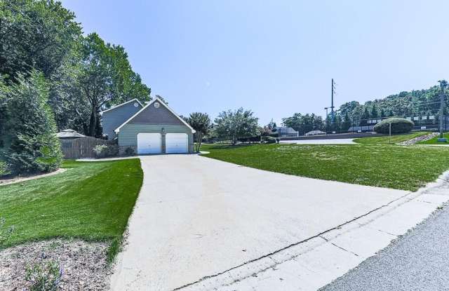2200 Heritage Trace View Gallery 4