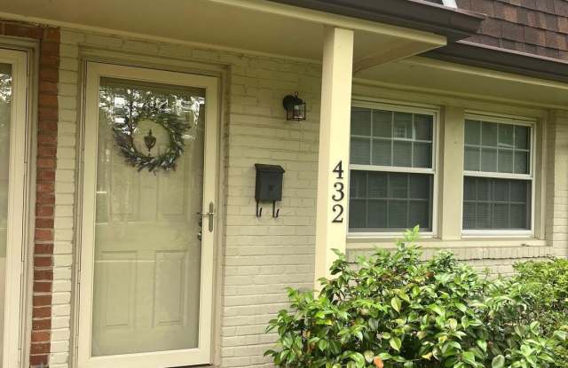 432 JAMES COURT photos photos