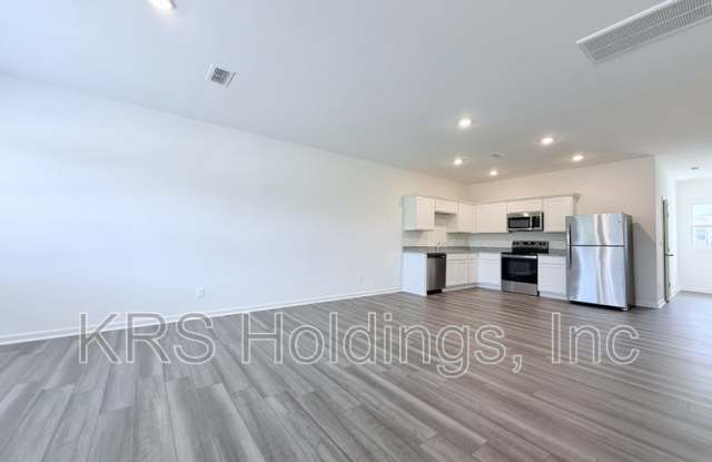 2225 Glen Crossing Drive Gallery 4