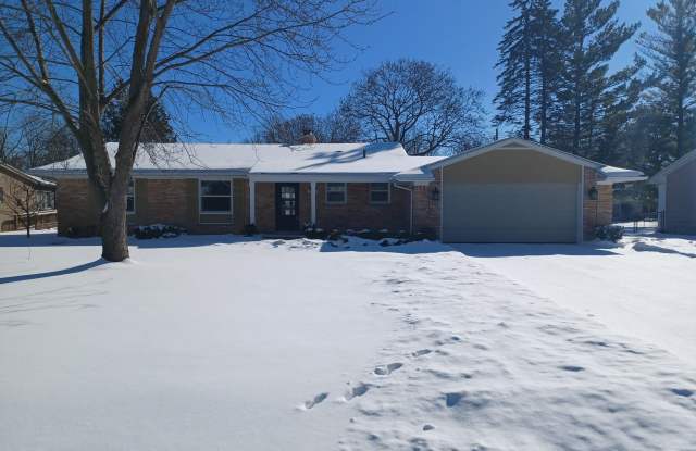 32441 W Wayburn St Street - 32441 West Wayburn Street, Farmington Hills, MI 48334