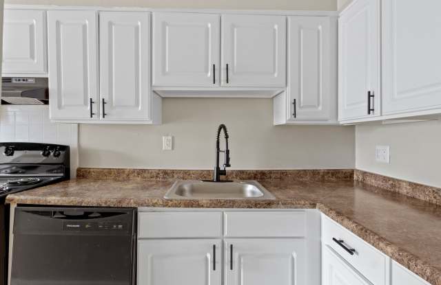 The Prairies Apartment Homes Gallery 4