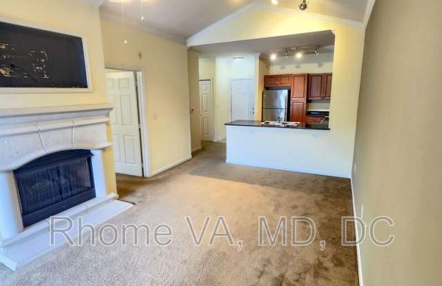 12949 Centre Park Cir Gallery 4