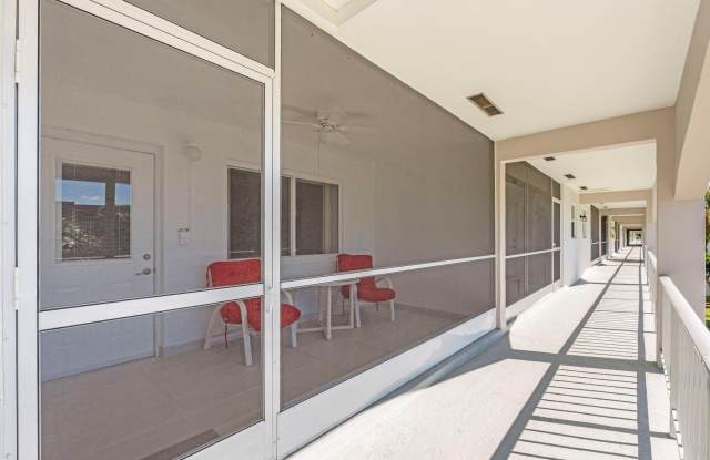581 Blue Heron Drive Gallery 2