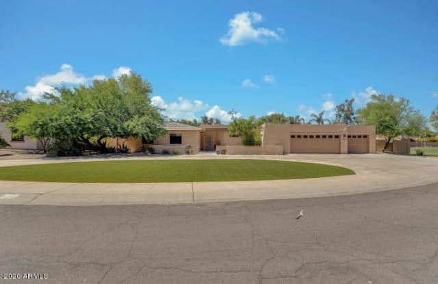 8231 E APPALOOSA Trail - 8231 East Appaloosa Trail, Scottsdale, AZ 85258
