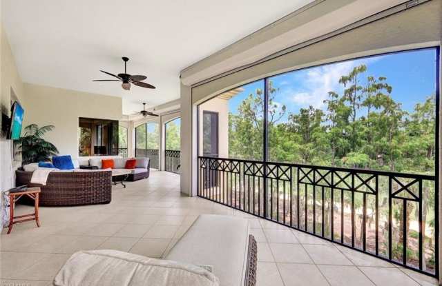 2830 Tiburon Blvd E unit: 103 photos photos