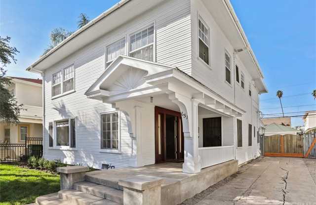 651 N Mariposa Gallery 2