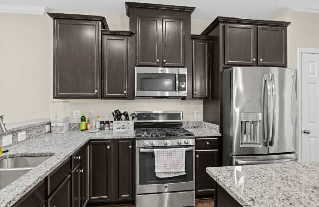 Charming 3BR House in Stafford Gallery 3