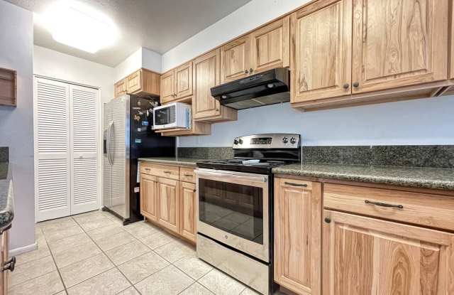 Kaneohe Townhouse with A/C Gallery 3