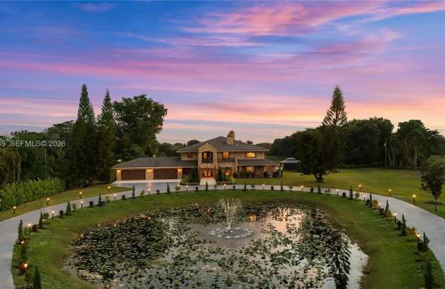 3320 SW 121st Ave photos photos