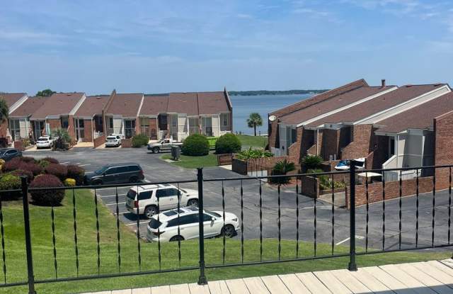 Lake Murray - Lands End 14 Lowhill ln. Gallery 1