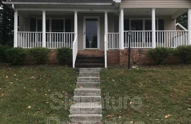 1410 Ashford Ct - 1410 Ashford Court, Blacksburg, VA 24060