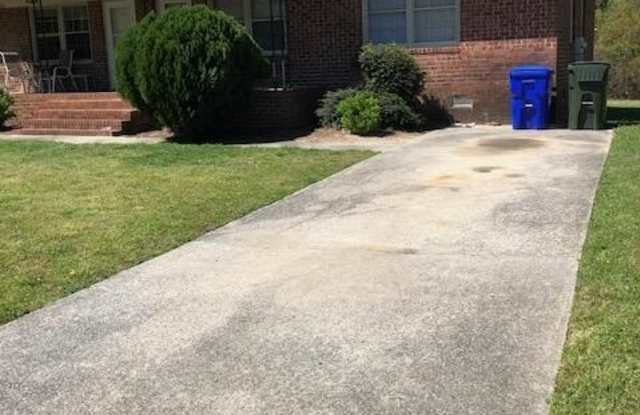 1014 Brownlea Drive Gallery 1