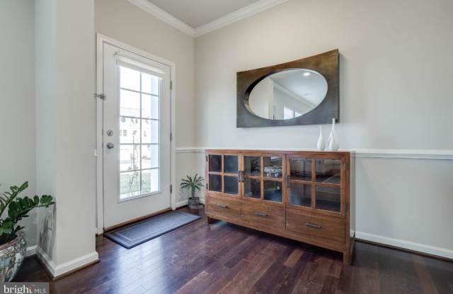21127 BROOKWASH TERRACE Gallery 3