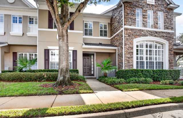 Stunning 3/2.5 Town Home in the Gated Highcroft Pointe community of Longwood! Gallery 1