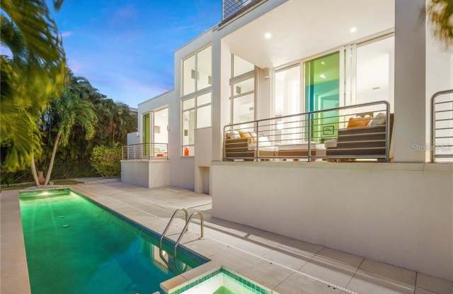687 JUNGLE QUEEN WAY Gallery 3