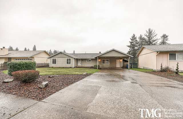 Inviting 3-Bedroom Home with Workshop/Storage and Outdoor Space - 5706 Northeast 77th Street, Walnut Grove, WA 98661