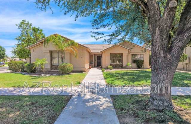 4891 South Rosemary Drive Gallery 1