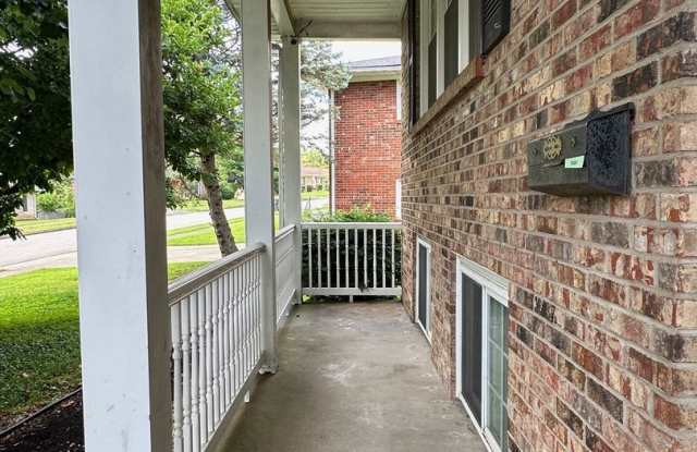 COMING SOON! Beautiful House in Tates Creek! 3 BR, 2.5 Baths, Finished Basement & Garage Gallery 3