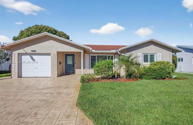 7613 NW 67th Ave photos photos 7613 NW 67th Ave photos photos