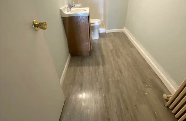 1132 Wolf Street - 4 Gallery 4
