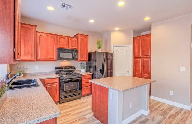 7017 WHIPPLE MANOR Street photos photos