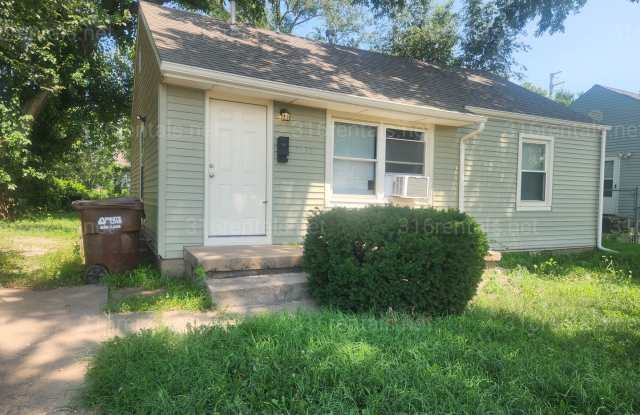 $949 - 2 bedroom / 1 bathroom - Single Family Home photos photos $949 - 2 bedroom / 1 bathroom - Single Family Home photos photos